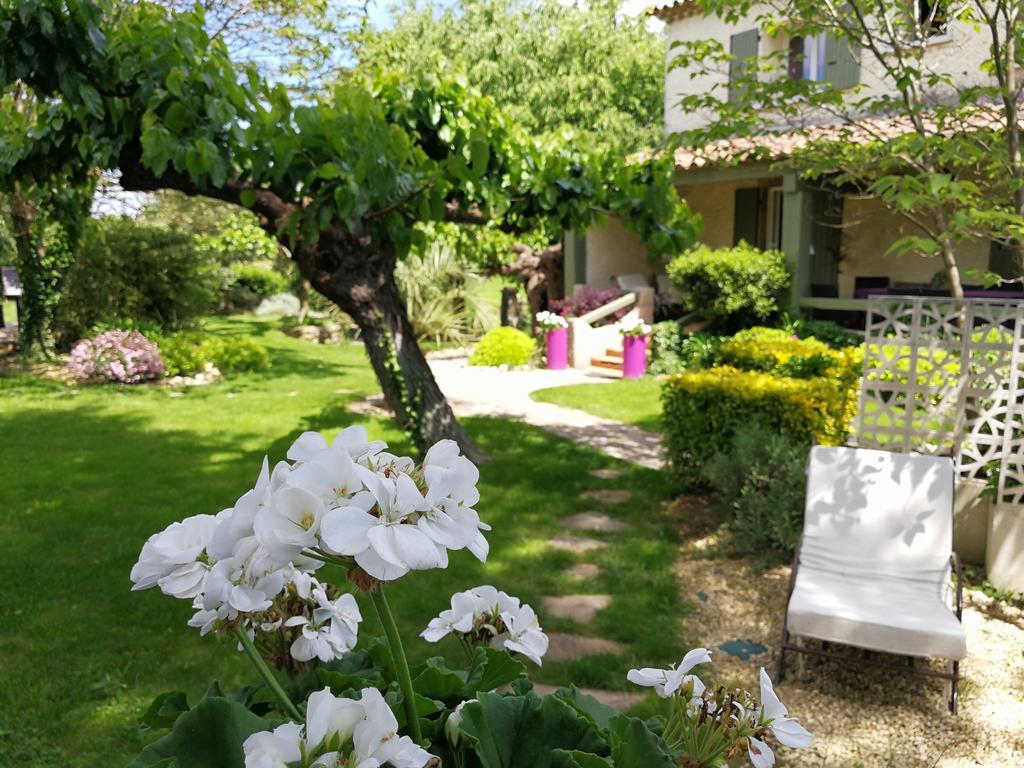 La Bastide Des Muriers Deaux Bagian luar foto