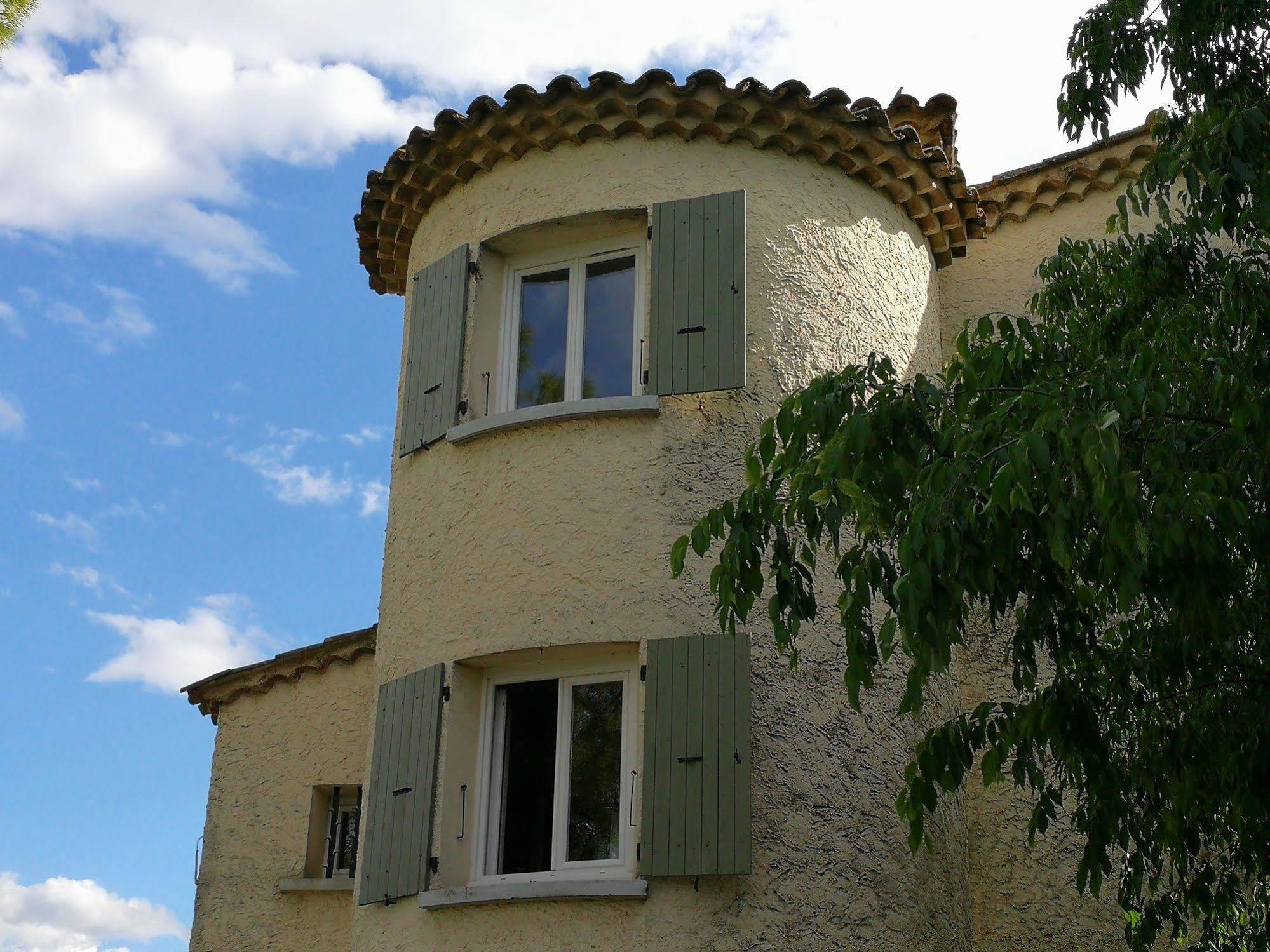La Bastide Des Muriers Deaux Bagian luar foto