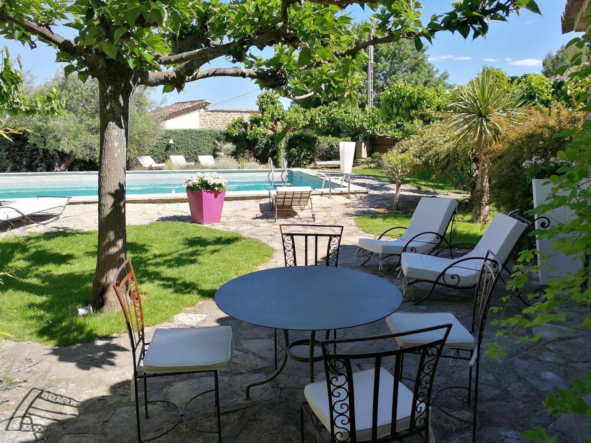 La Bastide Des Muriers Deaux Bagian luar foto