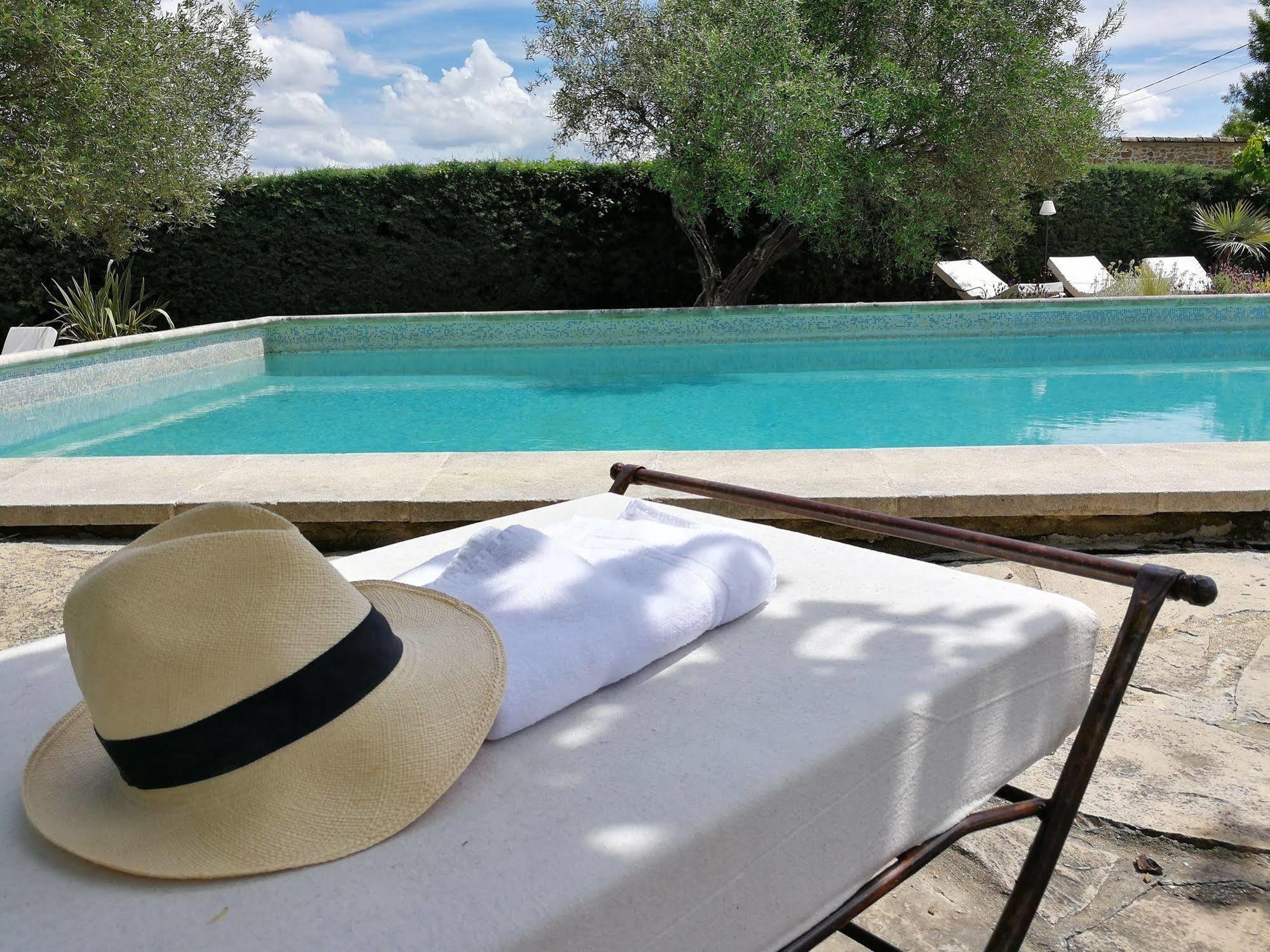 La Bastide Des Muriers Deaux Bagian luar foto