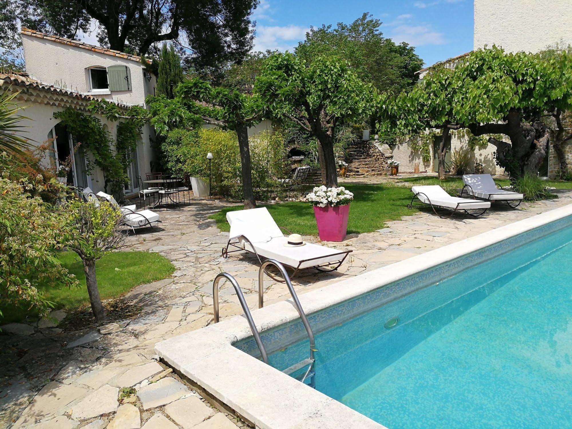 La Bastide Des Muriers Deaux Bagian luar foto